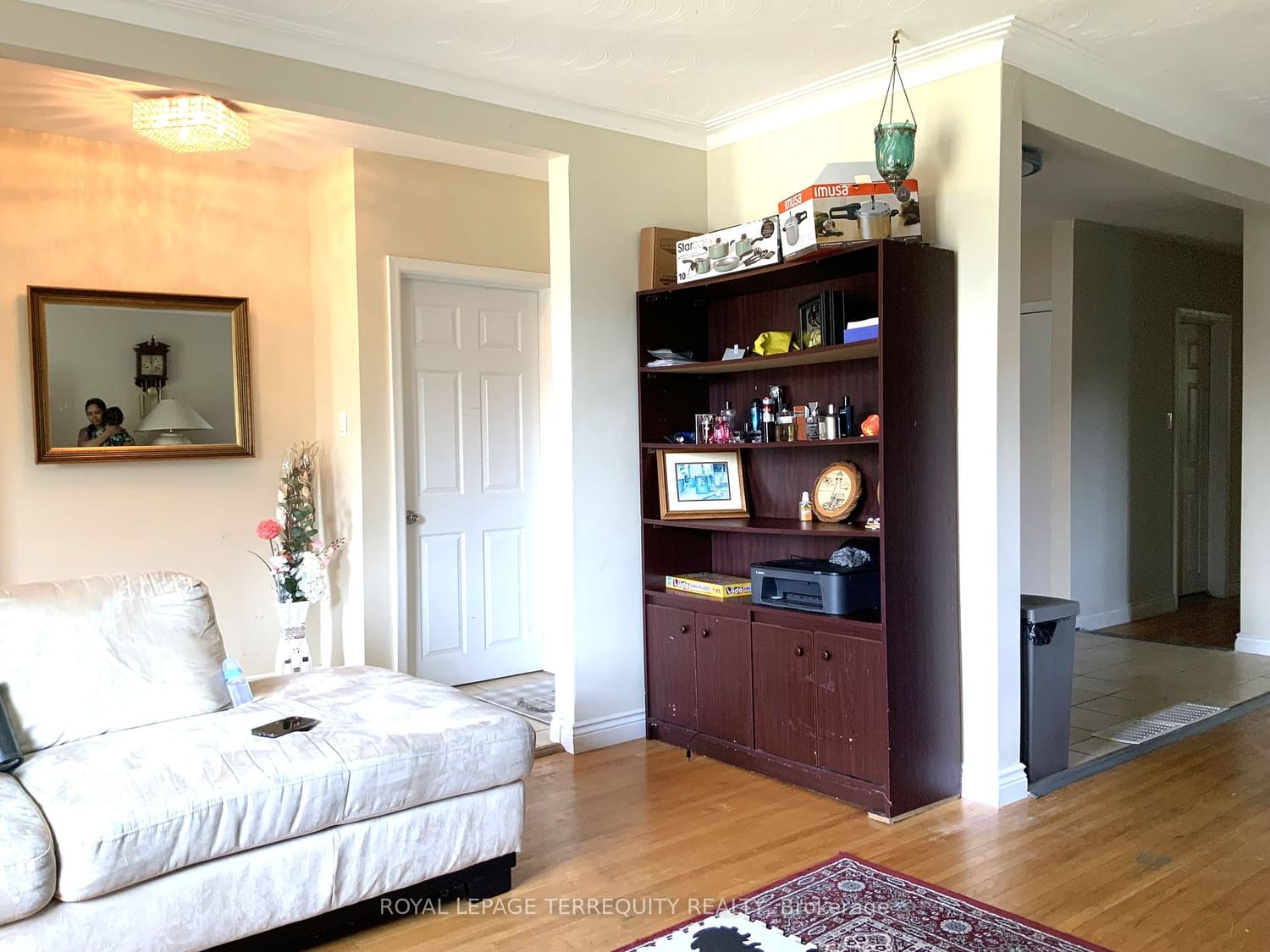 Listing Image 7