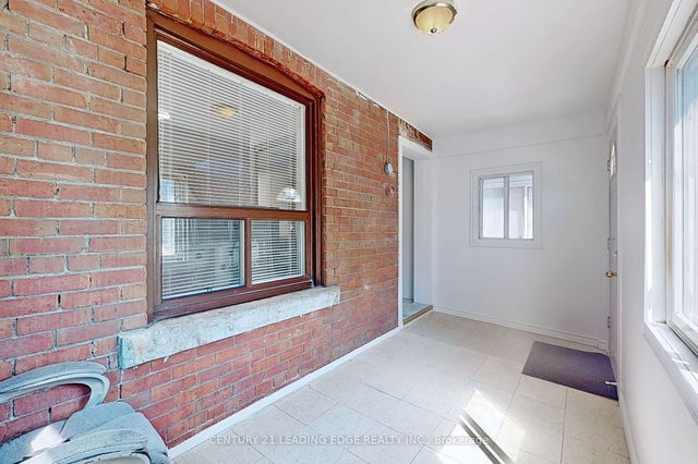 330 Leslie Street