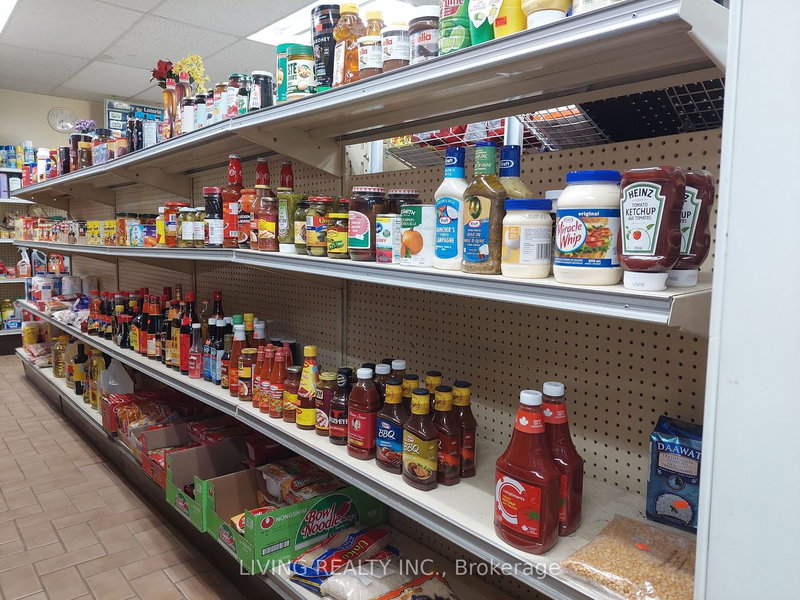 404 Woodfield Rd, Toronto, M4L 2X1 | Image 3