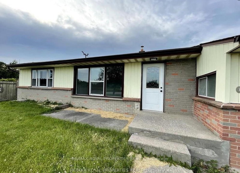 1608 Baseline Rd W, Clarington, L1E 2S5 | Image 2