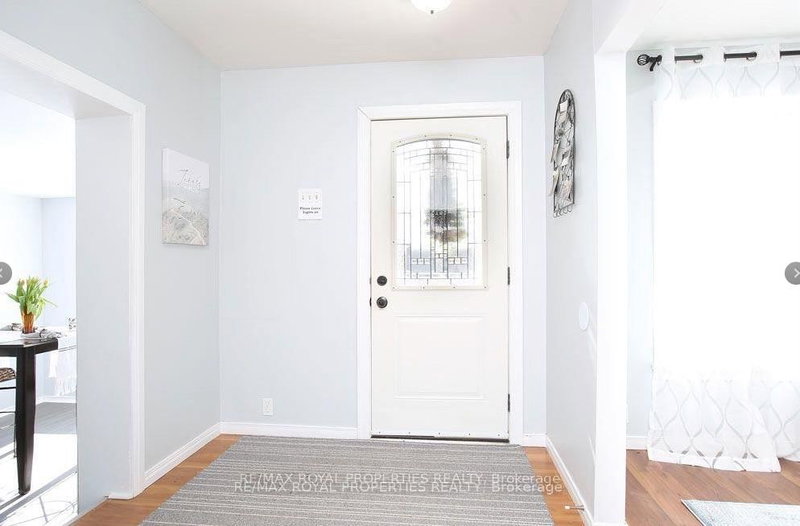 1608 Baseline Rd W, Clarington, L1E 2S5 | Image 3