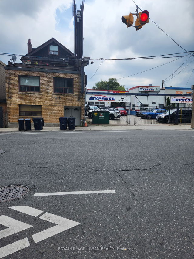 304-310 Greenwood Avenue
