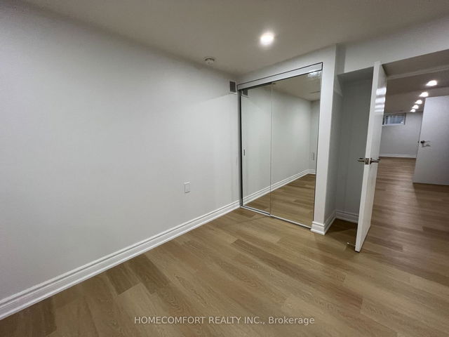 32 Eaglewing (basement) Court