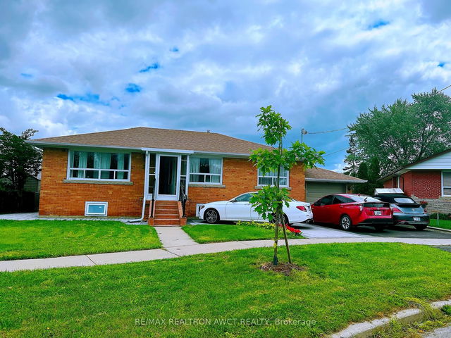 7 Ivanhoe Court