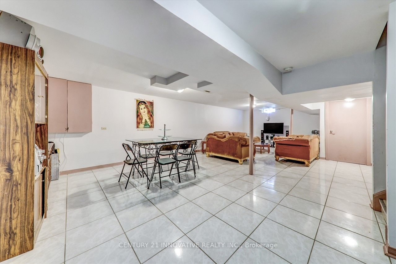 Listing Image 32
