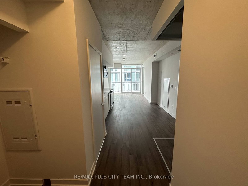 811 - 45 Baseball Pl, Toronto, M4M 0H1 | Image 2