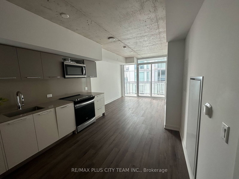811 - 45 Baseball Pl, Toronto, M4M 0H1 | Image 3