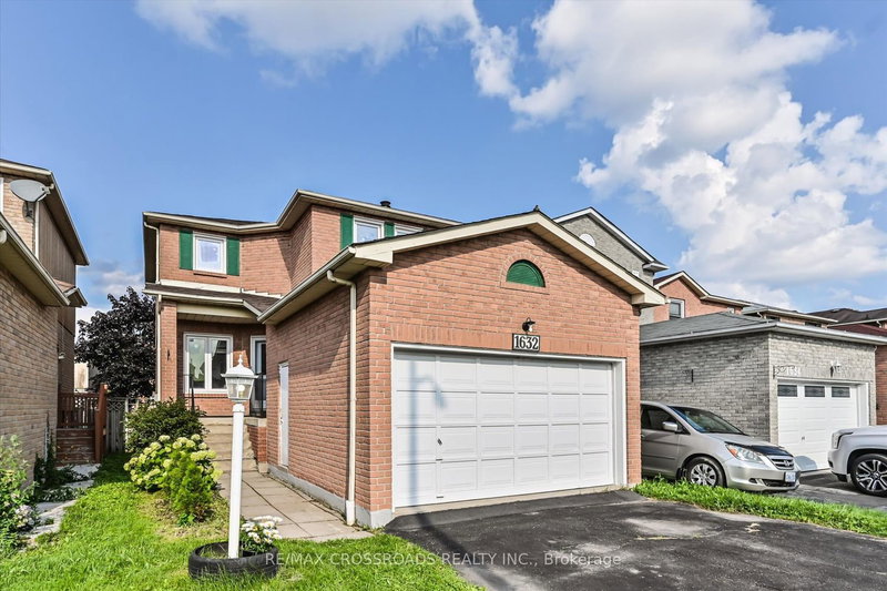 1632 Fairfield Cres, Pickering, L1V 6H1 | Image 2