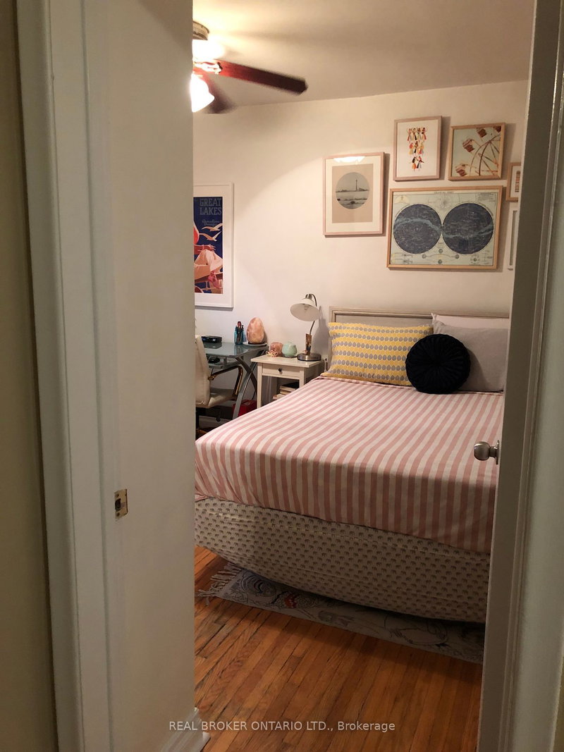 2 - 2844 Danforth Ave, Toronto, M4C 1M1 | Image 3