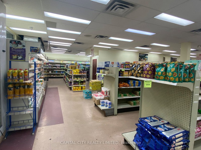 Main Fl - 1449 Gerrard St E, Toronto, M4L 1Z9 | Image 3