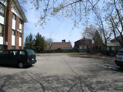 11 Fairbanks St, Oshawa, L1H2L7 | Image 2