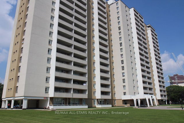 209 - 2550 Pharmacy Avenue