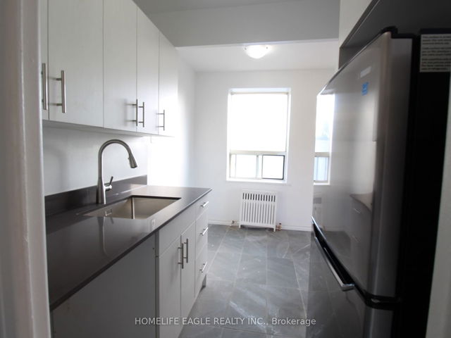 308 - 156 Kingston Road