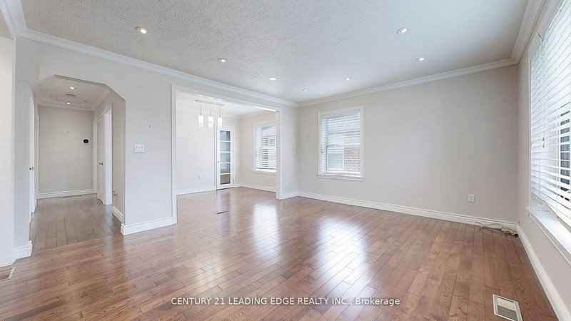 (Main) - 69 Ellington Dr, Toronto, M1R 3Y2 | Image 3