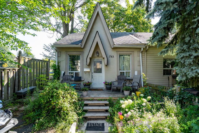 243 Munro Street