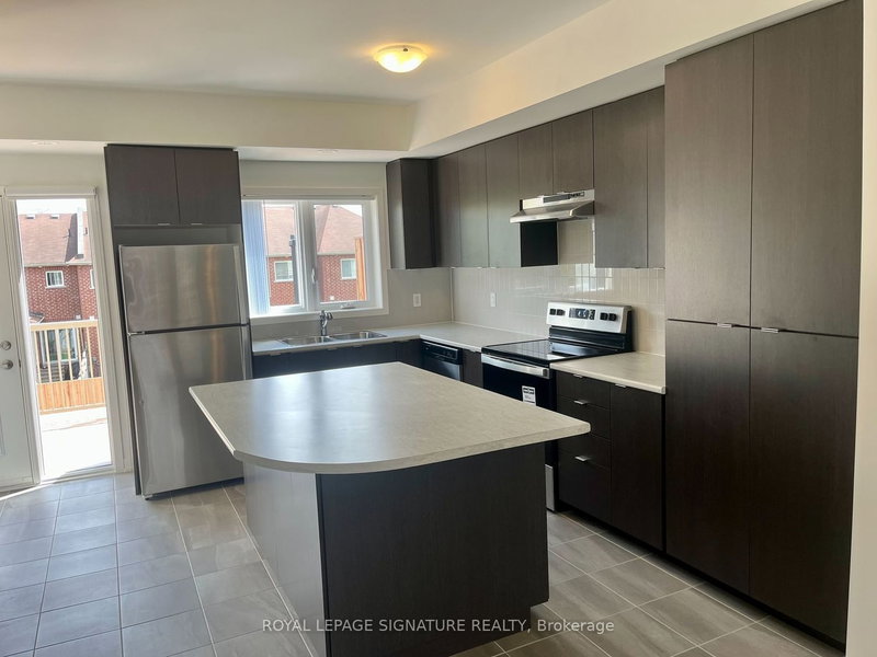 203 - 1525 Kingston Rd, Pickering, L1V 0E9 | Image 3