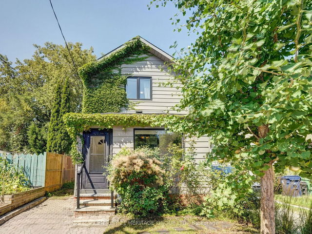 378 Lumsden Avenue