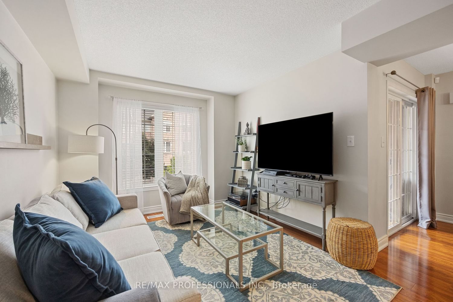 Listing Image 22