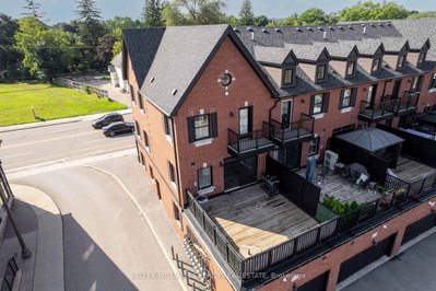 Townhouse sold at 201-17 Baldwin Street, Whitby, Ontario, L1M 0K8 - Brooklin - MLS: E6787536