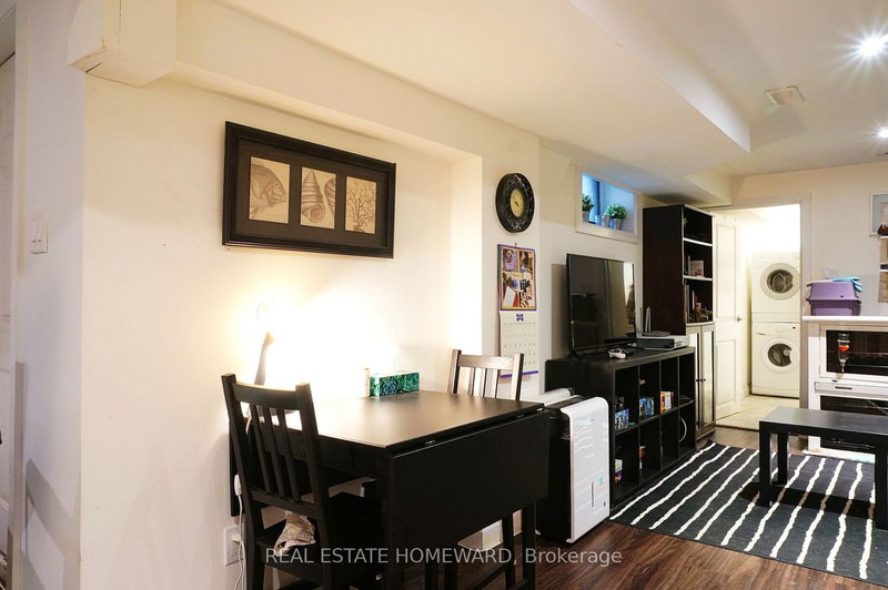 Lower - 183 Beech Ave, Toronto, M4E 3H8 | Image 3