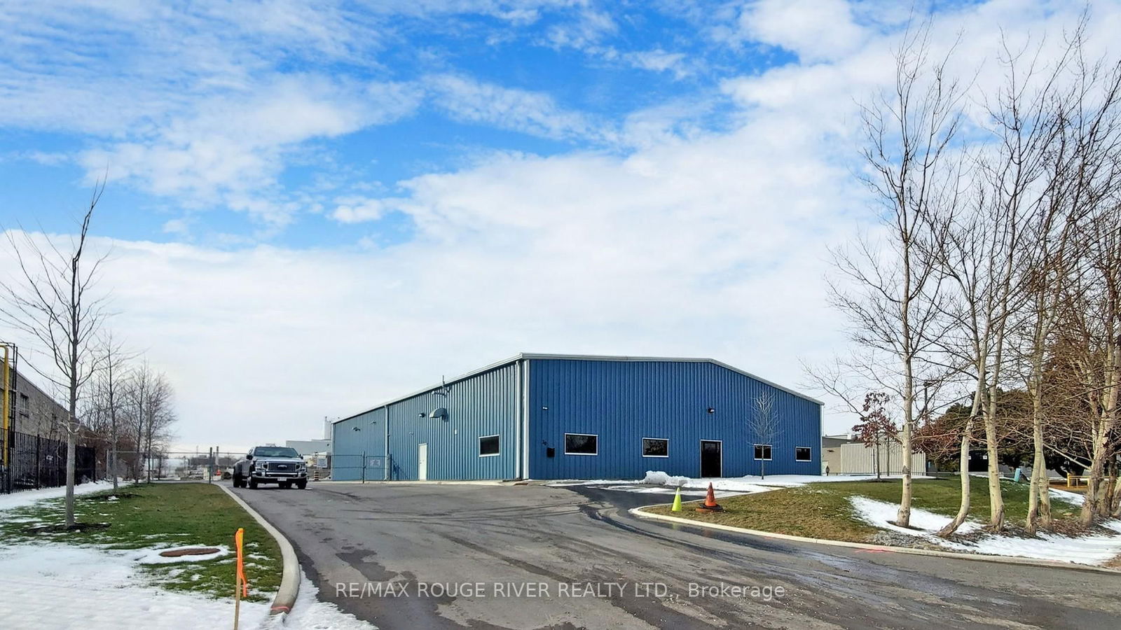 Building at 30 Minuk Acre, Toronto, West Hill