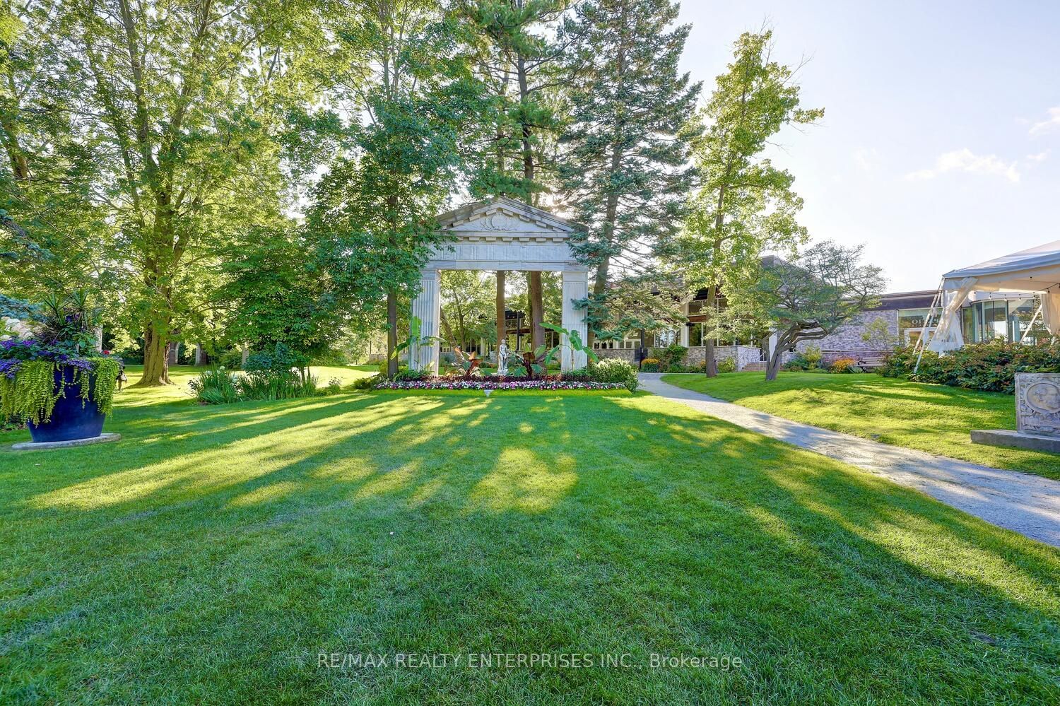 Listing Image 37