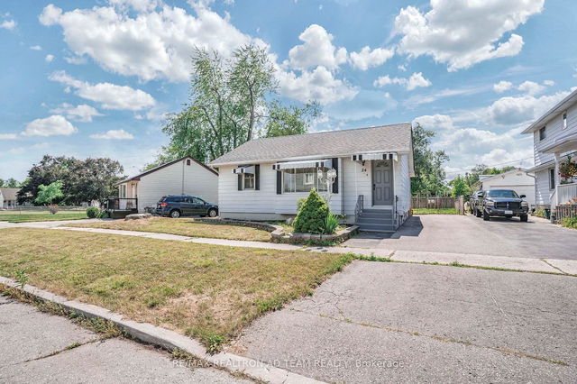 24 Woodhouse Crescent