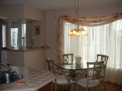 41 Apple Blossom Blvd, Clarington, L1C4L9 | Image 2