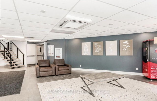 211 - 1 Falaise Road