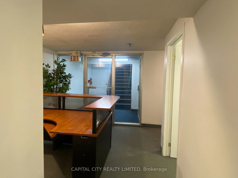 B101 - 2558 Danforth Ave, Toronto, M4C 1L3 | Image 3