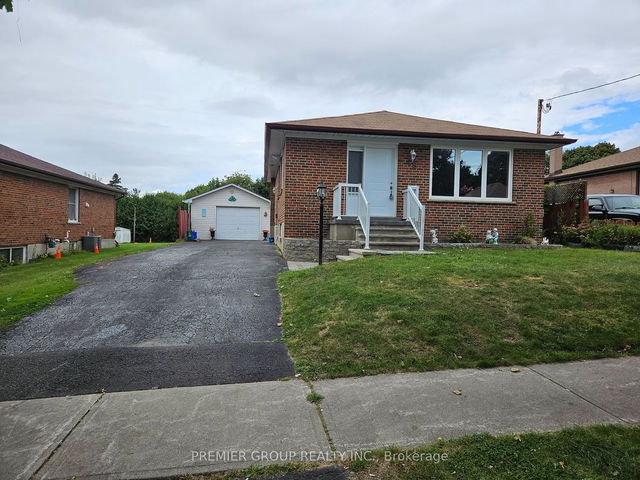 48 Sandra Street W