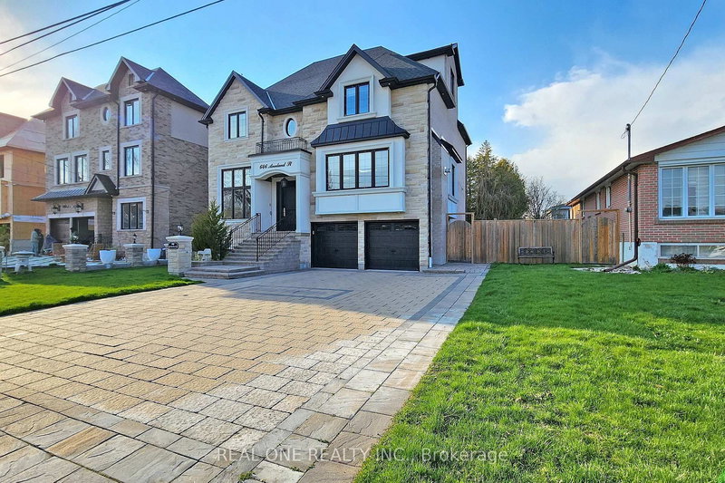646 Annland St, Pickering, L1W 1B1 | Image 2
