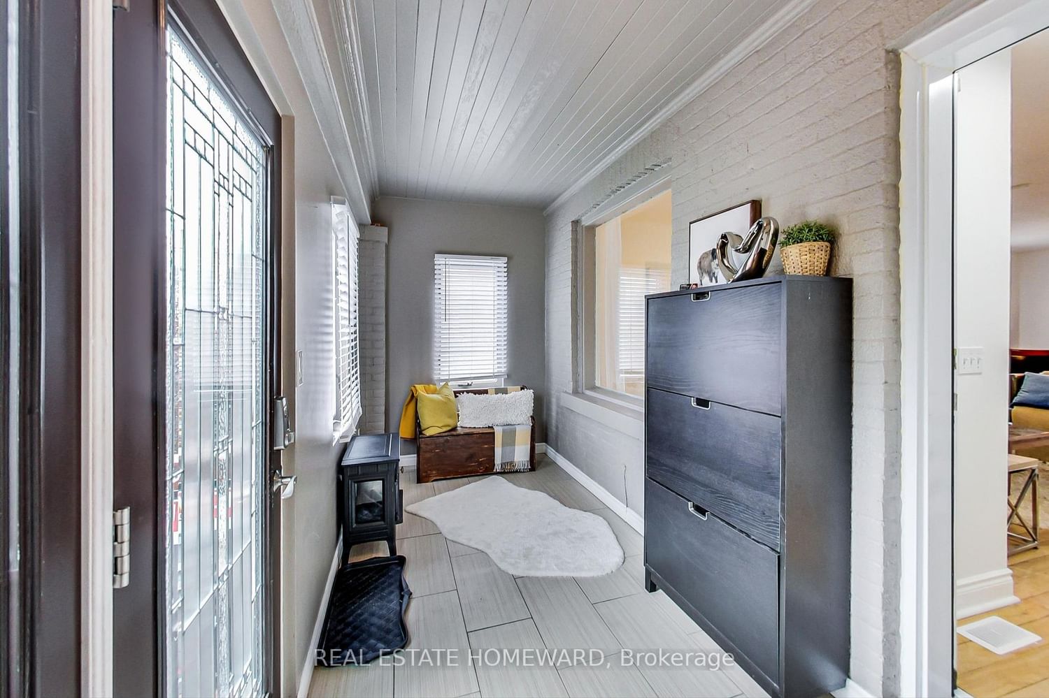 Detached House sold at 12 Weymouth Avenue, Toronto, Crescent Town, M4C 1R7 - MLS: E6813634