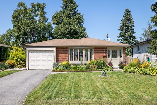 8 Albery Crescent