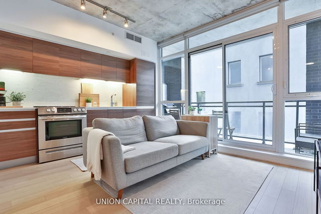 324 - 1190 Dundas Street