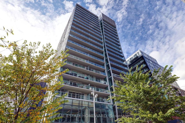 824 - 15 Baseball Place