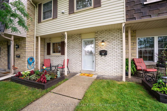 67 - 580 Eyer Drive