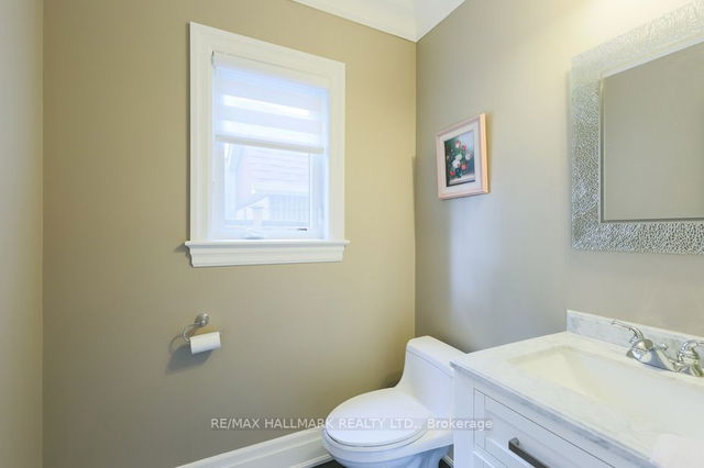 64 Sandown Avenue
