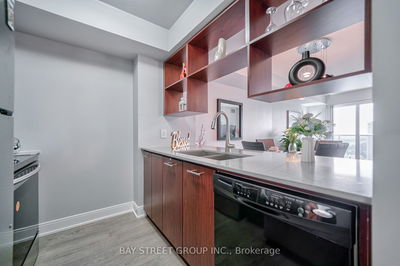 Unit 3422 — 135 Village Green Sq, Toronto - Agincourt South-Malvern West image-0-3