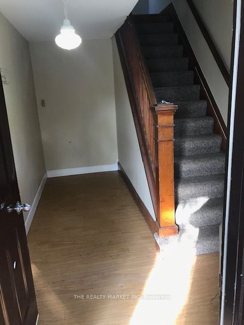 upper - 287 Verdun Road