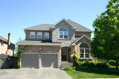 Detached House sold at 34 Kennett Drive, Whitby, Ontario, L1P1L5 - Lynde Creek - MLS: E683393