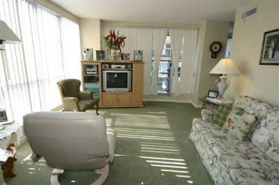 Unit 314 — 25 Cumberland Lane, Ajax - South West image-0-2