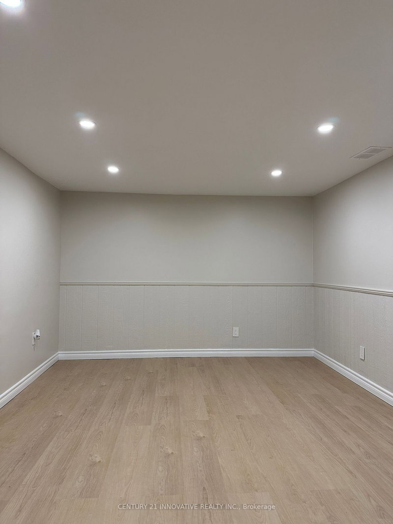 Bsmt - 201 Southlawn Ave, Oshawa, L1H 3Y5 | Image 3