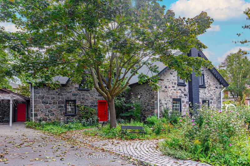 2319 Wildwood Cres, Pickering, L1X 2N1 | Image 2