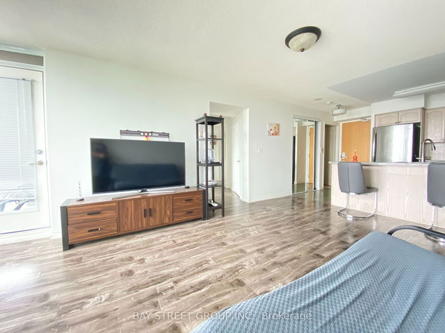 1206 - 68 Grangeway Avenue