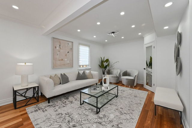 440 Woodfield Road