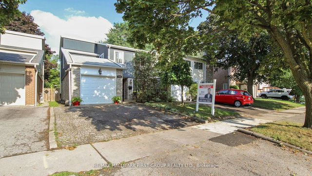 1787 Listowell Crescent
