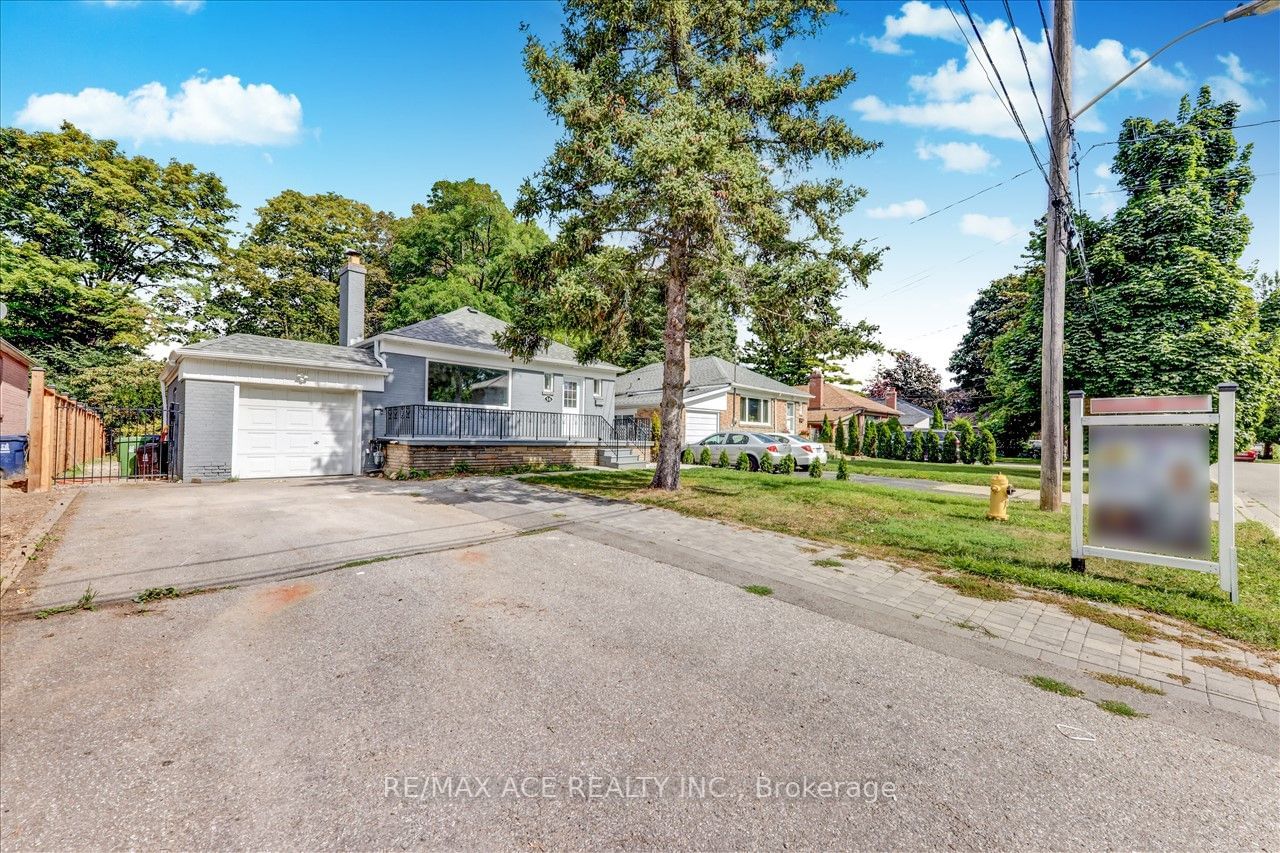 Detached House sold at 16 Colonial Avenue, Toronto, Cliffcrest, M1M 2C2 - MLS: E7013490