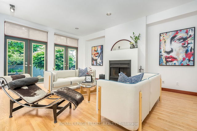 102 Queensbury Avenue
