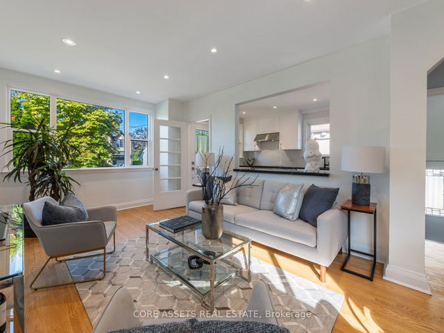 93 Squires Avenue